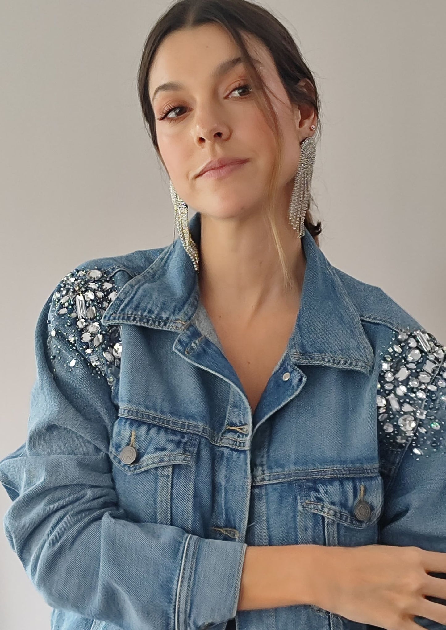 CHAQUETA DENIM BORDADA